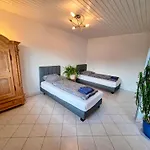Geraeumige Mit 4 Betten Und Balkon *