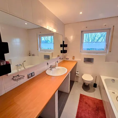 Appartement Geraeumige Mit 4 Betten Und Balkon *