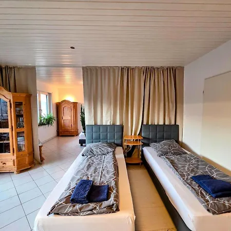 Lejlighed Geraeumige Mit 4 Betten Und Balkon